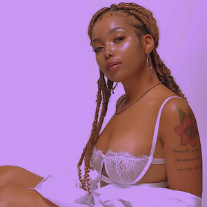 Meet your Posher, Amari